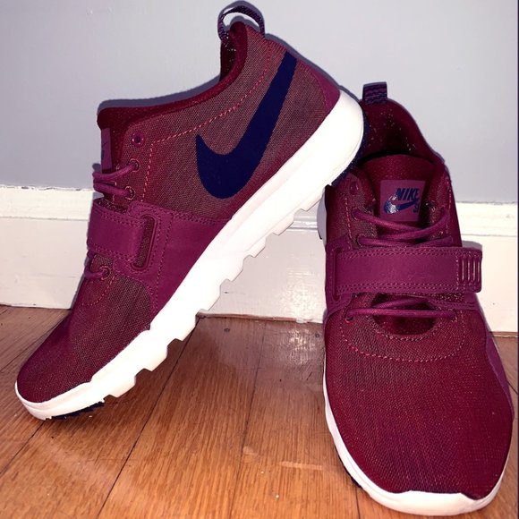 Nike Shoes - Nike SB Maroon Women